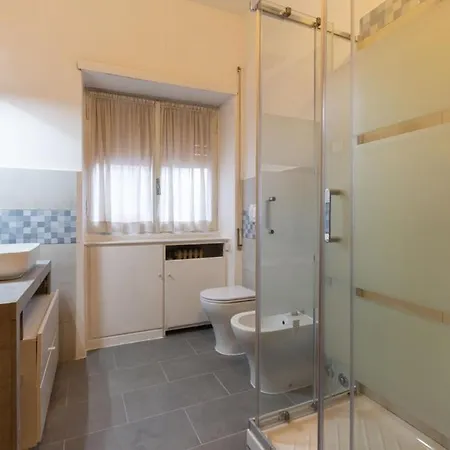 Two Elegant - Metro A Guest house Rome