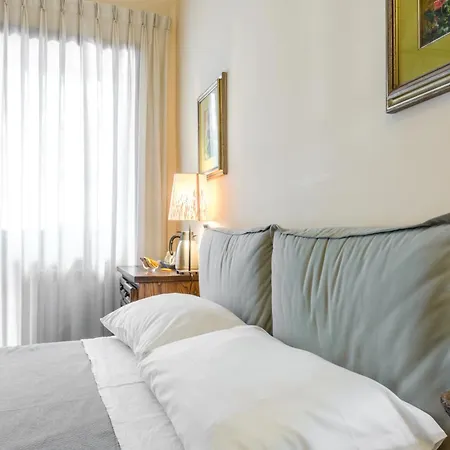 Two Elegant - Metro A Guest house Rome